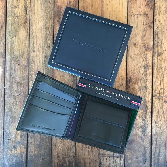 New Tommy Hilfiger Wallet (Black) - Picture 2 of 4